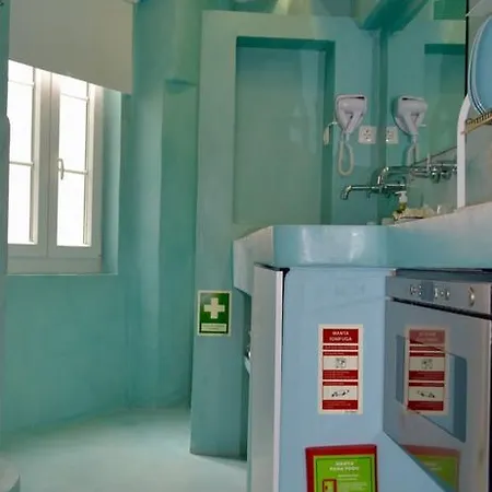 Апартаменти Mouraria Deluxe *