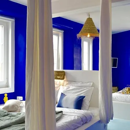 Mouraria Deluxe Апартаменти *