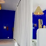 莫拉里亚豪华公寓酒店 *